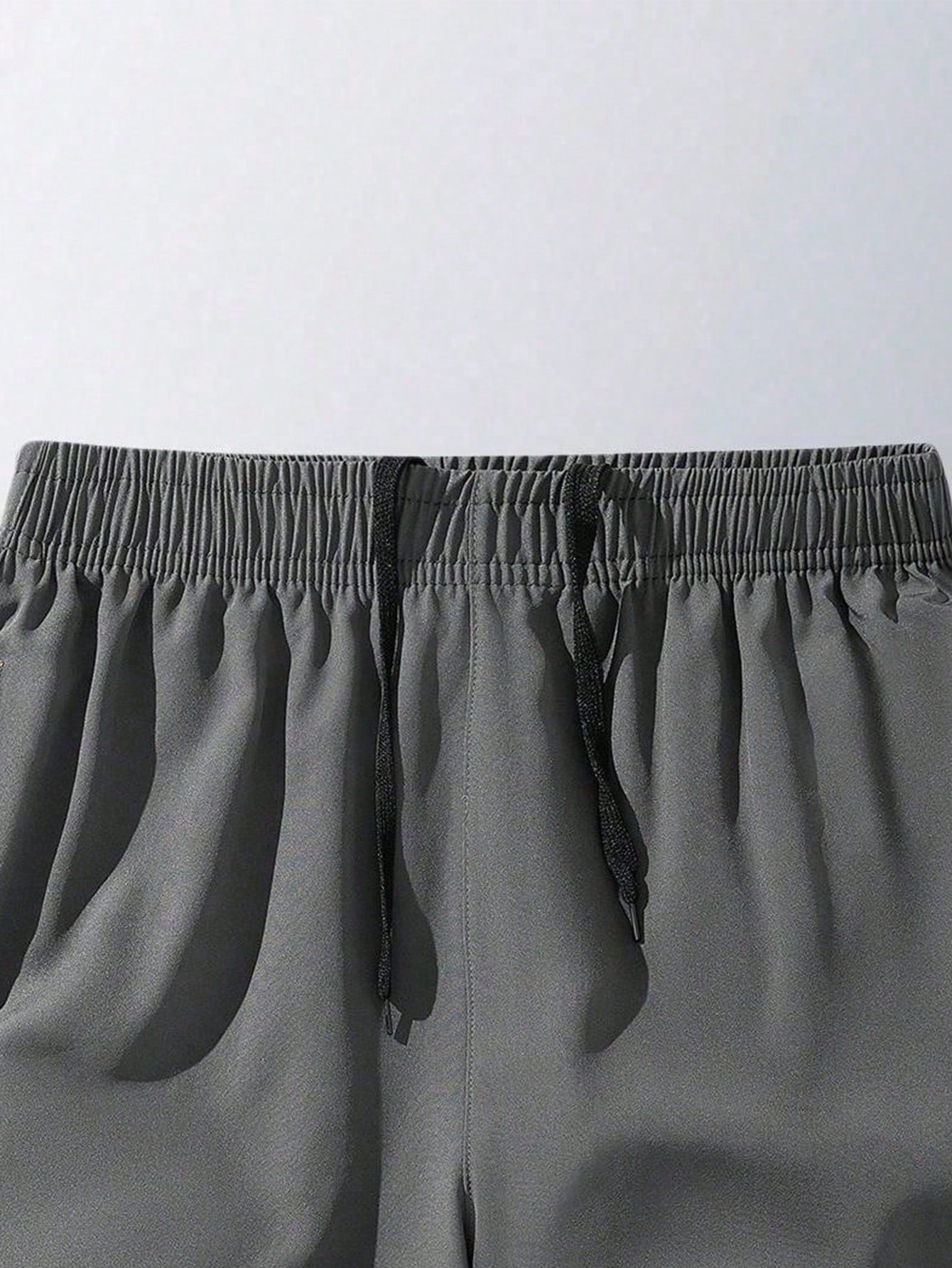 Men’s Breathable Sports Shorts Lightweight Athletic for Training close-up of waistband and drawstring